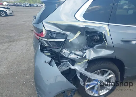 2025 BMW X3 30 xDrive z USA, uszkodzony, nr VIN 5UX53GP04S9Z59796